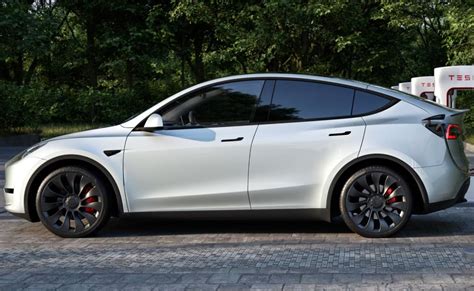 Tesla Cuts Model Y X And S Prices In The Us And Says Its Ending The