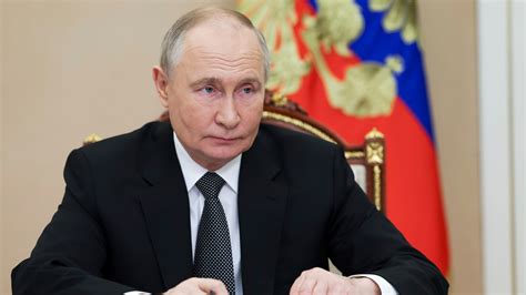Russia Considers Creating Ministry Of Sex President Putin S Loyalist Reviews Petition World