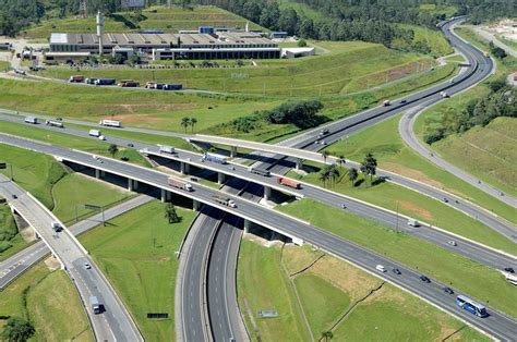 Volume De Fretes Rodovi Rios Tem Leve Alta No Primeiro Trimestre