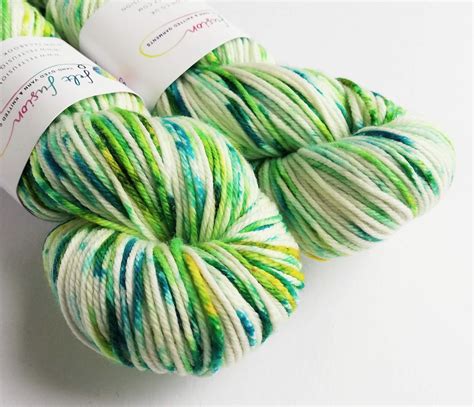 Hand Dyed Worsted Weight Wool Yarn Speckled Green And Blue Etsy Uk