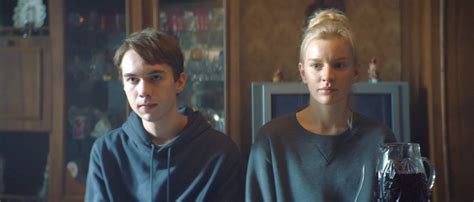 Happy End (2021) обзор сериала | Tsarap