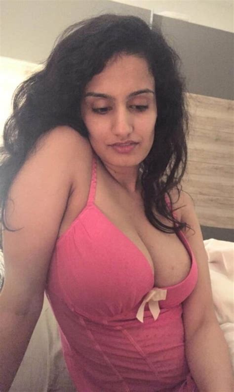 Beautiful Pakistani Aunty Nude Pics Collection Pics HD SD MasalaDesi