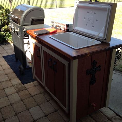 Mobile Bbq Island With Built In Cooler And Eat In Bar Outdoor Bbq