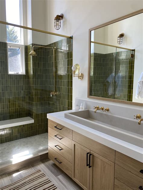 20 Bathrooms With The Most Beautiful Tile Work We Ve Ever Seen