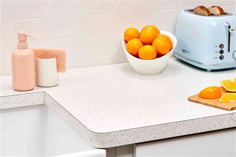 10 Kitchens With Unbelievable Laminate Countertops