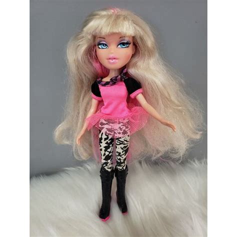 Bratz Toys Stunning Bratz Neon Runway Cloe Doll Pink Hair Blonde Boots Outfit Poshmark