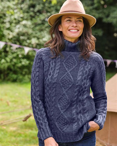 Denim Meliert Pullover Mit Aran Zopfmuster Und Rollkragen Aus Reiner