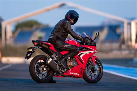 Honda CBR 500 R Una Deportiva Para El Carnet A2 Club Del Motorista