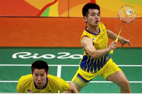 Mens Badminton Doubles Pair Brings Home Silver News Rojak Daily