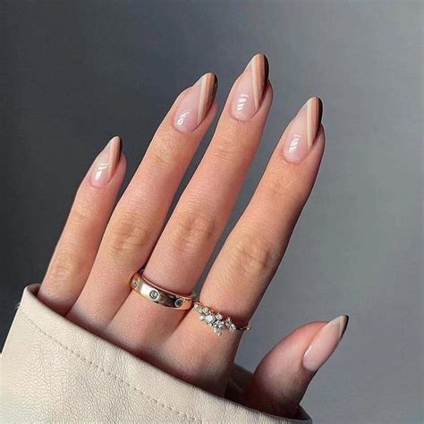 Churchf Simple Fake Nails With Colorful Line Designs Almond False Nails