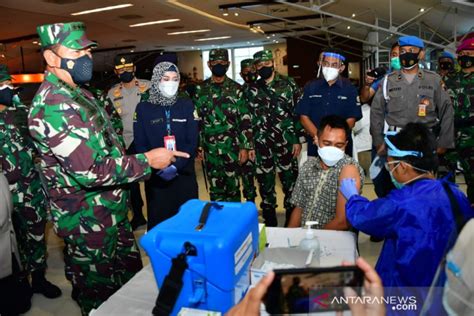 Kasal Tinjau Serbuan Vaksinasi Covid Di Semarang Antara News