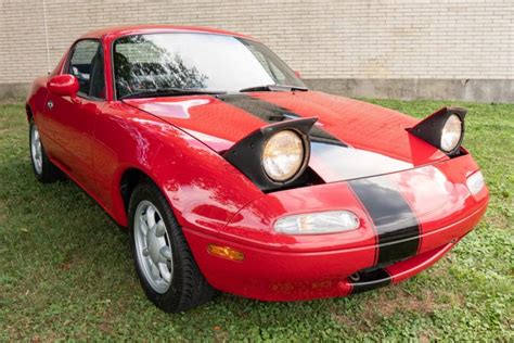 No Reserve: 1990 Mazda MX-5 Miata 5-Speed | Mazda mx5 miata, Miata, Mazda mx