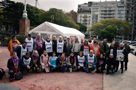 El Plenario De La Federaci N Se Reuni En Una Carpa Frente Al