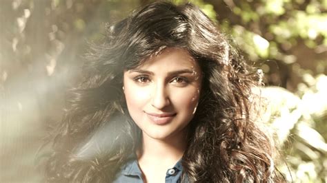 Parineeti Chopra Latest Hot Bikini HD Pictures Welcomenri