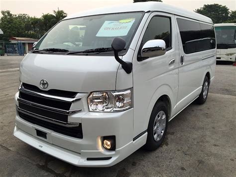 Toyota Hiace Super Gl - amazing photo gallery, some information and ...