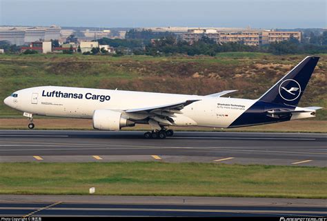 D ALFG Lufthansa Cargo Boeing 777 F Photo by 陳昱瀚 ID 1509528