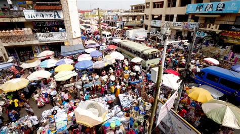 The Biggest Market in Accra!! Ghana Street Food + Makola Market Tour ...