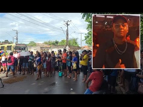 Família de adolescente assassinado em ônibus protesta e pede justiça