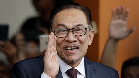 Klaim Kantongi Suara Mayoritas Anwar Ibrahim Siap Bangun Kabinet Baru