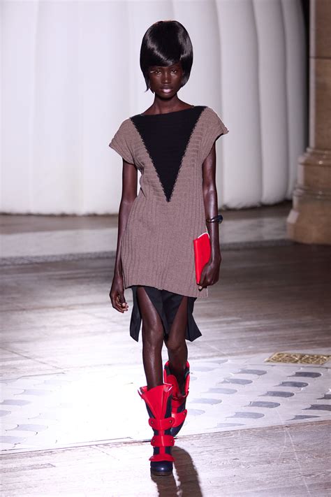 Kiko Kostadinov Spring 2025 Ready-to-Wear Runway, Fashion Show ...
