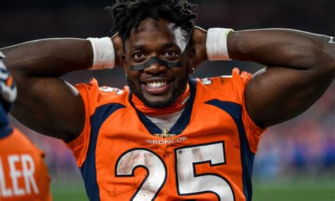 Denver Broncos Fans Want The Team To Re Sign Melvin Gordon