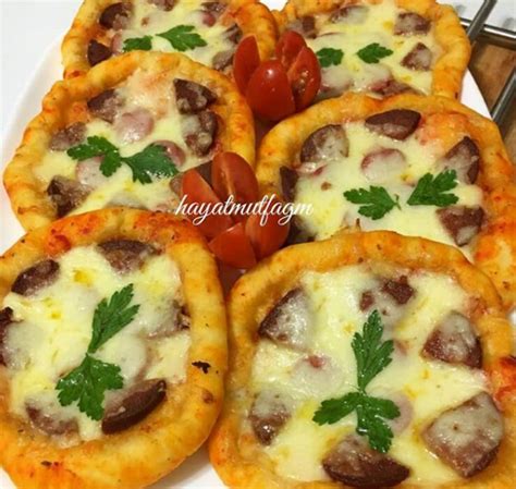 Mini Pizza Tarifi Nefis Yemek Tarifleri