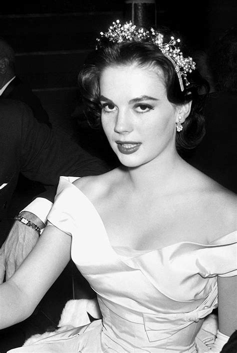 nataliewood-:Natalie Wood attending the 1957 Academy Awards Hollywood Star, Golden Age Of ...