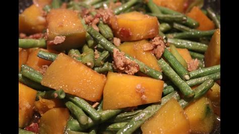 Ginisang Sitaw At Kalabasa Sa Pork Giniling Sauteed String Beans And Squash In Ground Pork Youtube