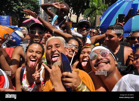 Rio De Janeiro Brazil March 5 2017 Happy Brazilian People