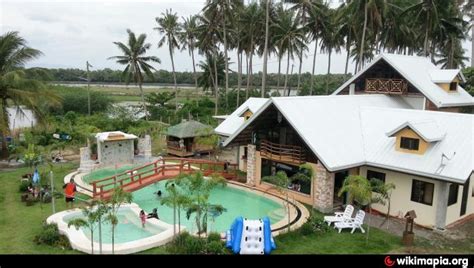 Queen Mariett Island Nature Resort - Lucena