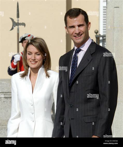 Dpa Spanish Crown Prince Felipe And His Fiancee Letizia Ortiz L