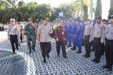 Kapolres Karimun Pimpin Apel Gelar Pasukan Pengamanan Operasi Lilin