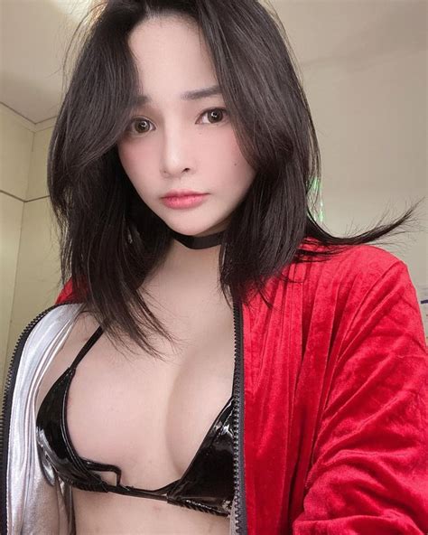 Ng M V Xinh P Sexy C A N Cosplayer Vi T Hot Nh T Hi N Nay M A H