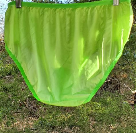 Shadowline Vtg Style Bikini Panty Shiny Nylon Xl G Gem