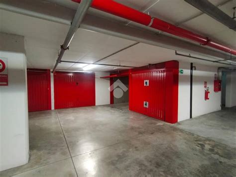 Garage Box Via Enrico Cosenz 54 Milano Rif 96747072 Immobiliare It