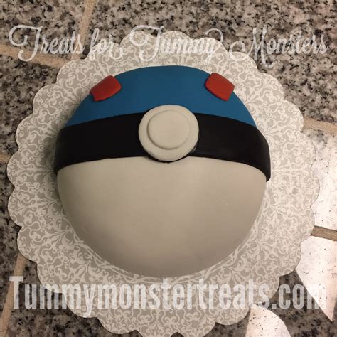 Pokemon Pokeball Cake