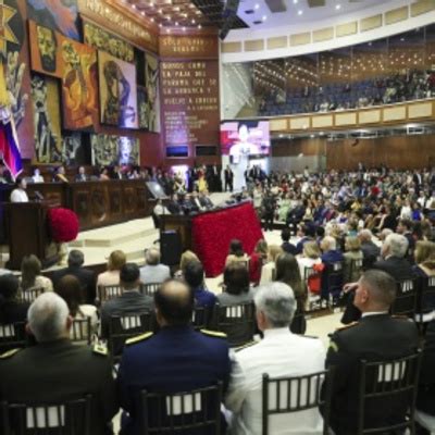 Presidenta de la Asamblea Nacional invita al diálogo y a la