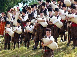 Bulgarian Bagpipes Надсвирване...
