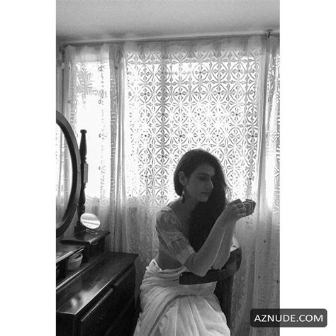 Fatima Sana Shaikh Hot Pics Collection January June Aznude