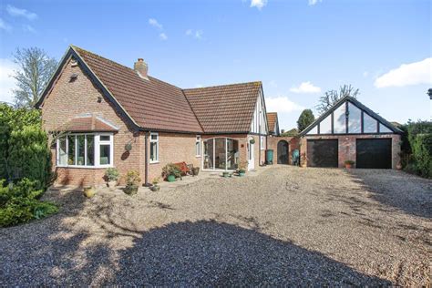 5 Bedroom Detached Bungalow For Sale In Humberston Avenue Humberston