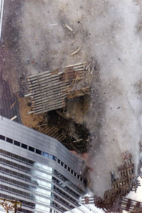 Photographer Richard Drew Captures 9 11