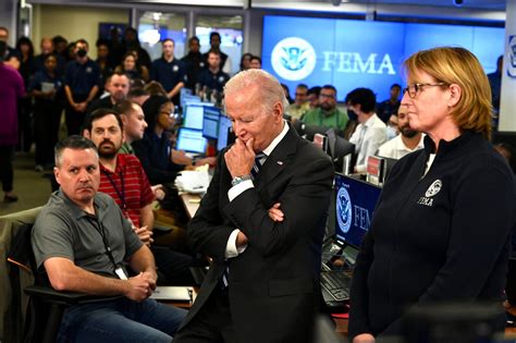 Biden Paints Bleak Picture In Ians Aftermath At Fema Headquarters