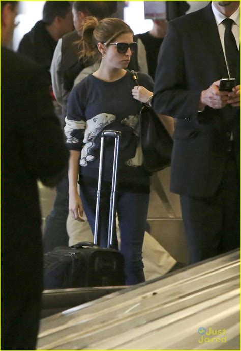 Full Sized Photo Of Anna Kendrick Back In Los Angeles After Dc Trip 08