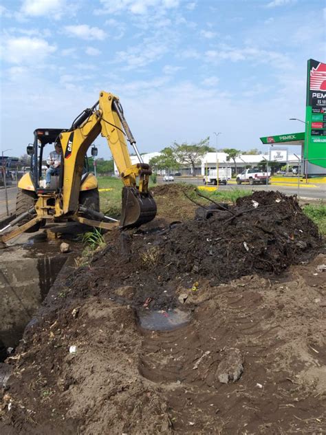 Desazolvan Drenes Y Alcantarillas En Tapachula