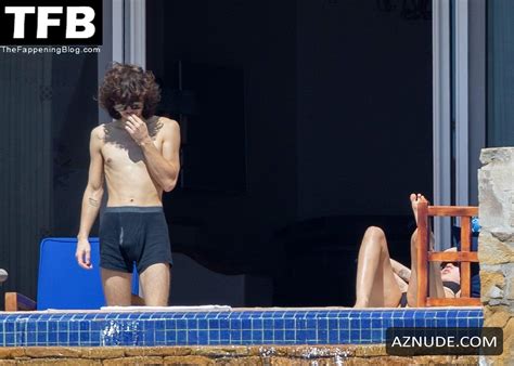 Miley Cyrus Sexy Seen Flaunting Her Hot Bikini Body In Cabo Aznude