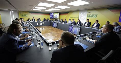 CBF e clubes decidem usar períodos de Data Fifa para ajustar calendário