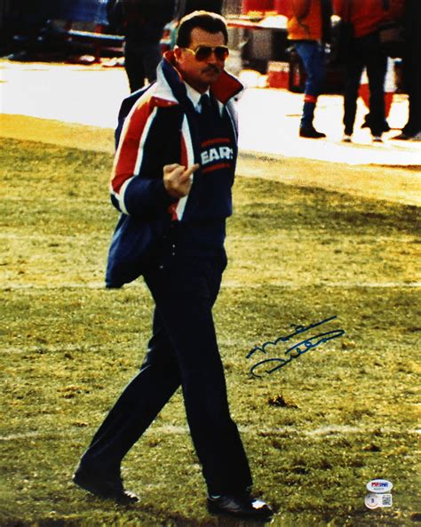 Mike Ditka Signed Bears 16x20 Photo Beckett PSA Pristine Auction