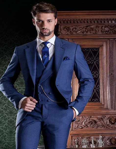 Hot Sale Groom Tuxedos Royal Blue Wedding Suit In Wool Blend With Shawl