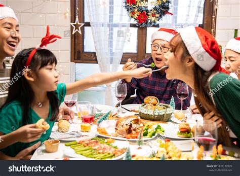 4,379 Christmas Dinner Chinese Images, Stock Photos & Vectors ...