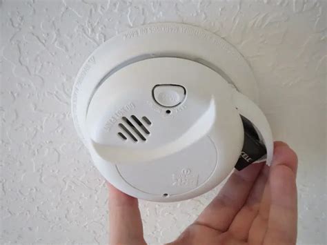 Smoke Alarm Chirping After New Battery Installation Archute